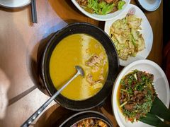 -老滇山寨•云南特色菜•地方菜•民族风情歌舞表演(金碧店)