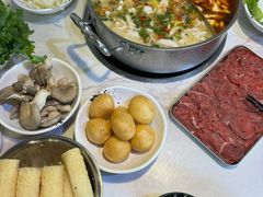 -德林酸菜鱼火锅(南丹店)