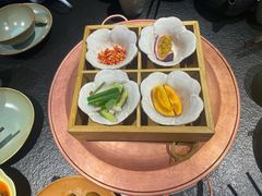 -菌自由丨野生菌火锅特色庭院餐厅(丽江古城店)