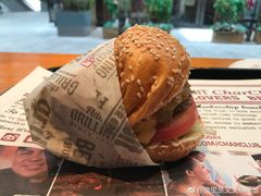 -The Habit Burger Grill 哈比特汉堡(复兴soho店)