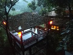 景点-天门沟九州驿站树上汤泉
