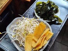 -渝嘴小老弟老火锅(华新村店)