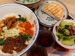 -秦䩊会·陕西biangbiang面(畹町路店)