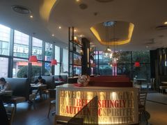 -必胜客(武汉欢乐谷店)