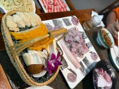 -景明轩•养生酸汤鱼火锅 云贵鲜菌 现舂野果酸汤(王寨小区店)
