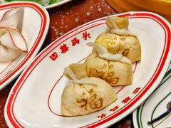 -四囍码头海鲜烧烤自助火锅(外滩南京东路悦荟广场店)