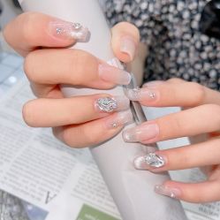 -七彩虹美甲美睫 半永久