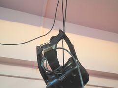 -VR间客漫虚拟现实体验馆(汉街店)