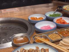 -明洞阿姨·韩式酱蟹烤肉·创意料理(三元桥店)