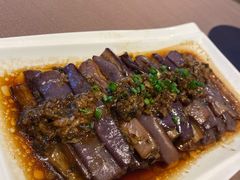 咸鱼肉松茄子煲-海口万豪中餐厅·粤菜·海南菜· 平价海鲜·茶点· KTV包房