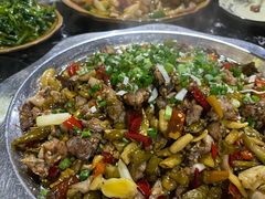 -廖哥泡椒兔(峨眉店)