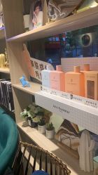 -苏豪路易士·嘉玛发廊