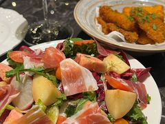 桃子芭乐火腿沙拉-LESCEDARS Brasserie Bistro香柏树