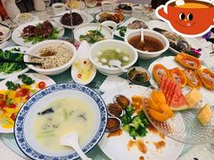 -南京双门楼宾馆(盐仓桥地铁站阅江楼店)