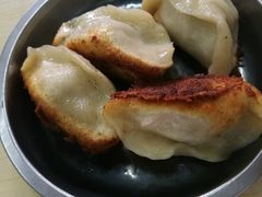 -黄阿姨锅贴大王(万航渡路店)