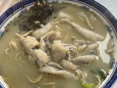 招牌黄鱼面-明呈黄鱼面馆(斜土路店)