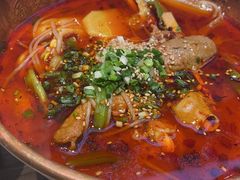 -成都你六姐·牛肉冒菜(上海环宇荟店)