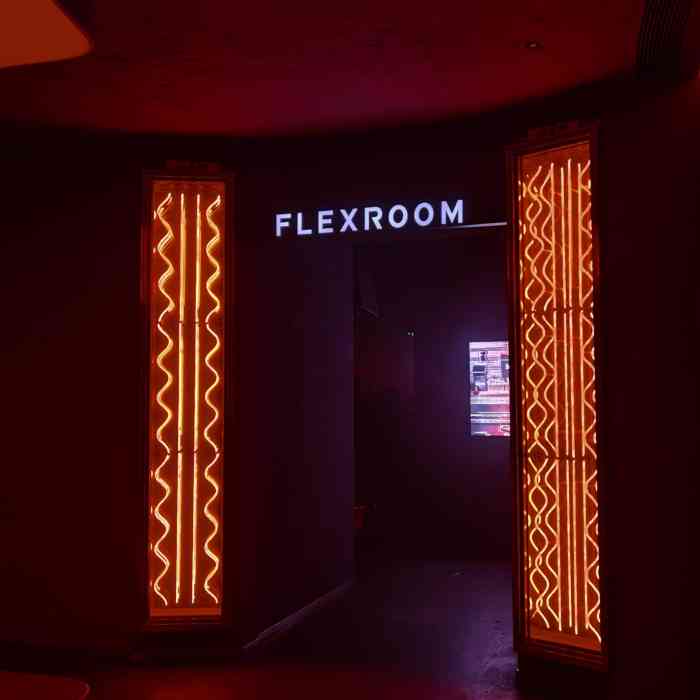 flexroom-"来成都的朋友一定要来这里蹦迪呀75757578.