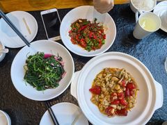 -鱼鲜饭香·招牌汽锅剁椒鱼头王