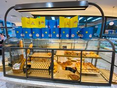 面包甜点陈列柜-面包新语(上地华联店)