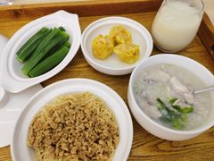 -雪梅月子中心(华侨城店)