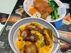 叉烧滑蛋饭-開籠雀冰室(同和金铂店)