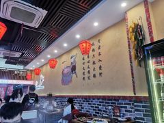 -炖四方东北铁锅炖·烧烤小龙虾(中豪国际店)
