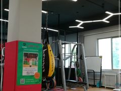 -悦动体能篮球羽毛球网球(三里河店)