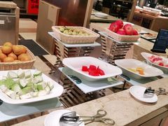 -大中华希尔顿酒店-念自助餐·嗨啤·小龙虾
