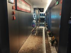 -海鲨湾海鲜会馆(百家湖1912店)