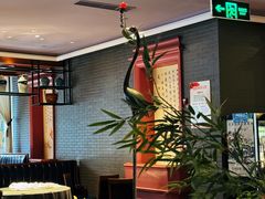 -八府香鸭·啫啫煲(华山路店)