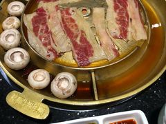 -猪啊牛呀羊啊铜盘烤肉(正大广场店)