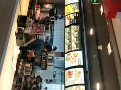-麦当劳(郑州东高铁站店)