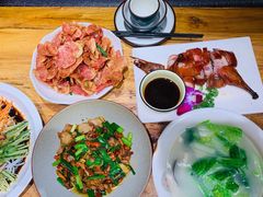 宜良脆皮小刀鸭-老滇山寨•云南特色菜•地方菜•民族风情歌舞表演(金碧店)