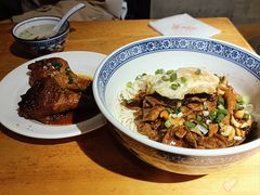 -沪西老弄堂面馆(定西路店)