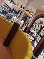 -奈尔宝家庭中心·亲子餐厅(鄞州万达店)