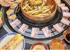 -阿山卓·野生菌火锅·纳西火塘烤肉