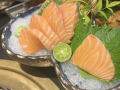 -山川小町·极番烧肉(新地假日广场店)