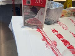 -肥肥虾庄·金牌油焖大虾(汉口城市广场店)