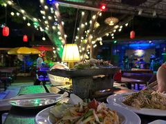 -Green Tree Rest. & Pub
