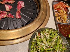 -蚂蚁洞·烤肉大营地(上海静安大悦城店)