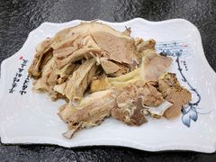 精品手抓羊肉-撒拉人家.酸菜牦牛肉火锅