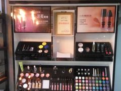 -洛华艾芭纹绣美甲化妆培训学校(河西校区)