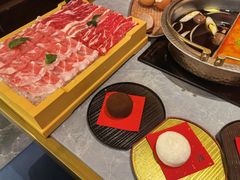 -一绪に寿喜烧(荟聚店)