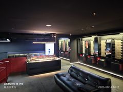 -肆兮眼镜·蔡司·徕卡战略合作店(大坪店)