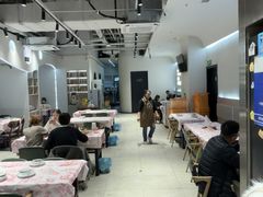 -老班长·小龙虾·鲜货烧烤大排档(金街美地店)