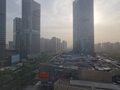 -西安绿地假日酒店
