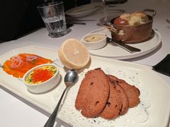 温热烟熏三文鱼-壳里西餐厅Coquille Seafood Bistro(蒙自路店)