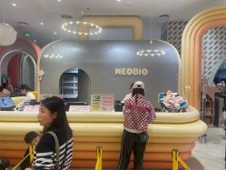 -奈尔宝·儿童乐园·亲子餐厅(华采天地店)