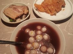 细豆沙圆子-松鹤楼面馆·古法焖肉面(观前店)